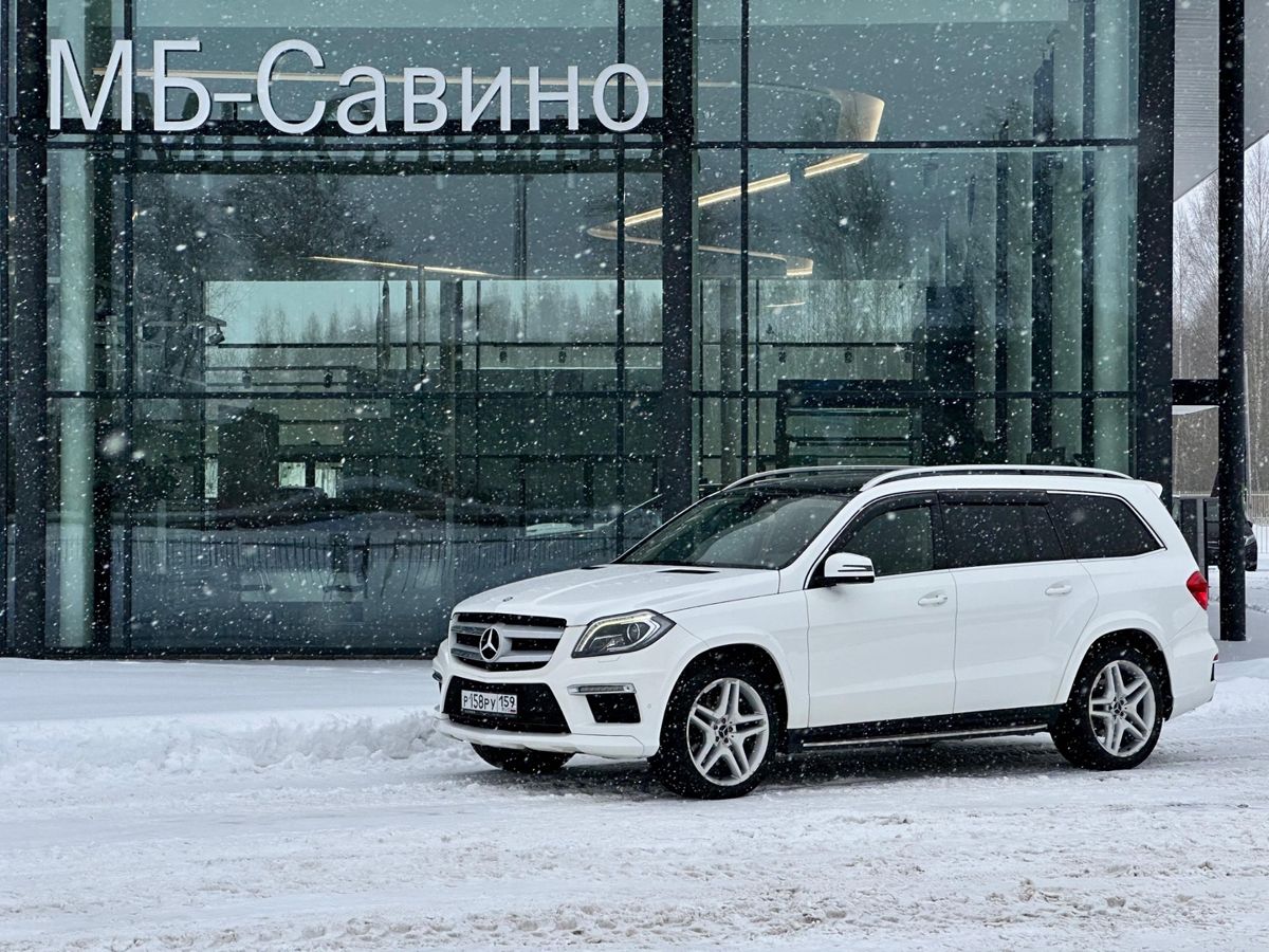 Mercedes-Benz 400 3.0 AT (333 л.с.) 4WD