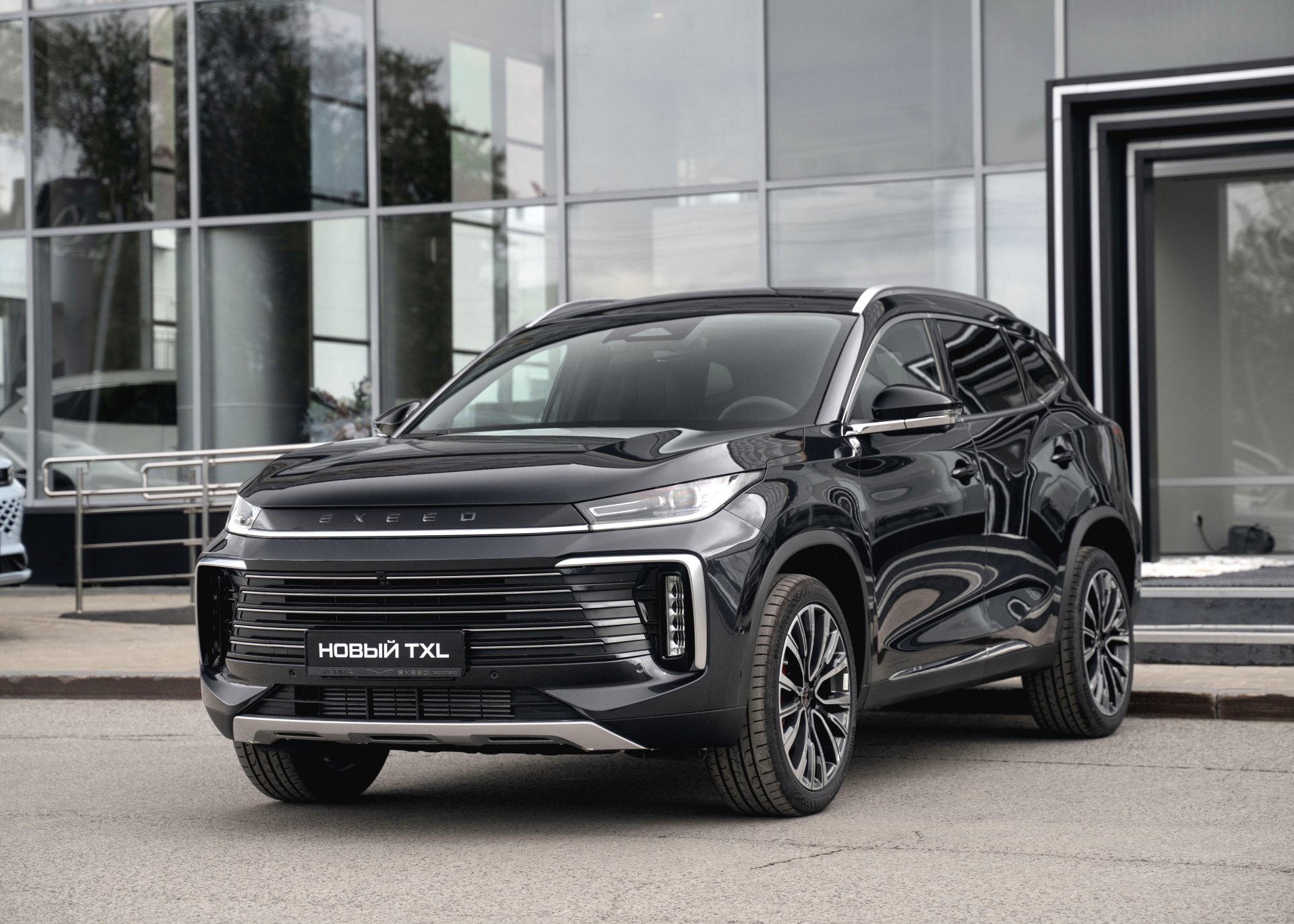 EXEED 2.0 AT (197 л.с.) 4WD