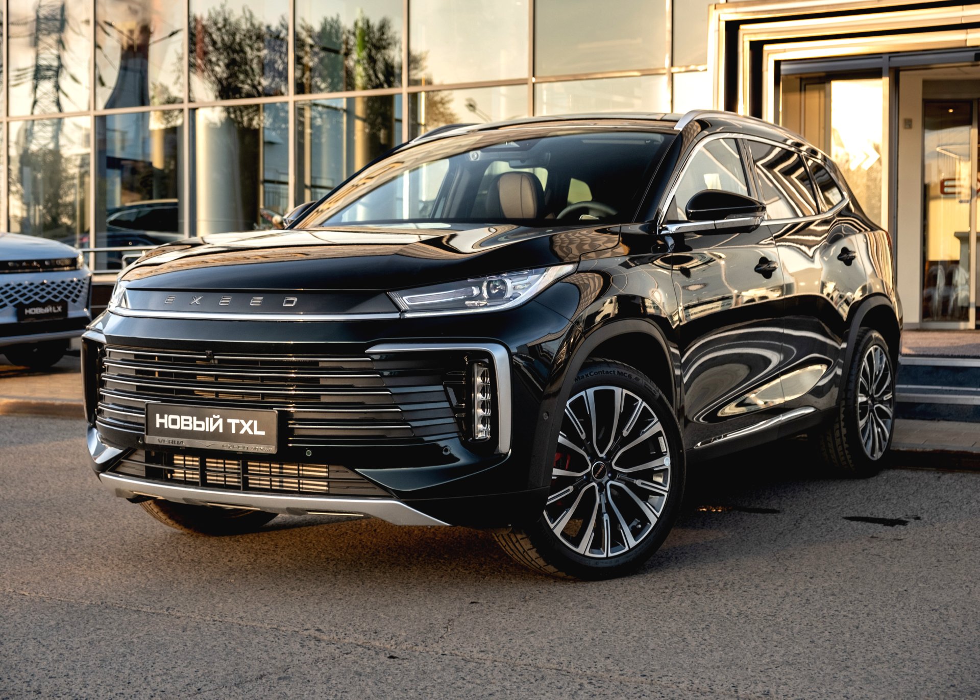 EXEED TXL (Flagship) 2.0 AT (197 л.с.) 4WD EXEED TXL (Flagship) 2.0 AT (197 л.с.) 4WD