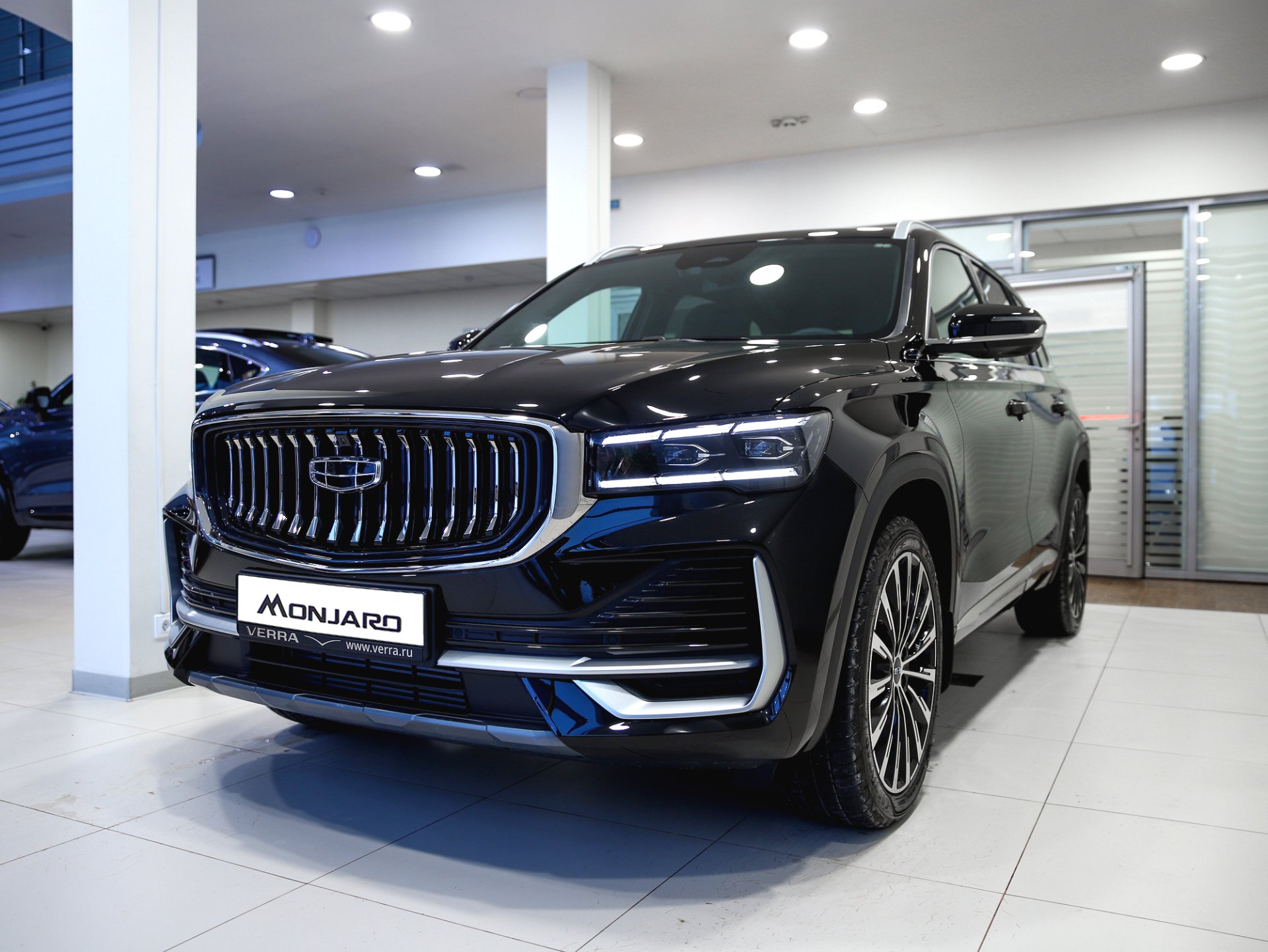 Geely Monjaro (Luxury) 2.0 AT (238 л.с.) 4WD